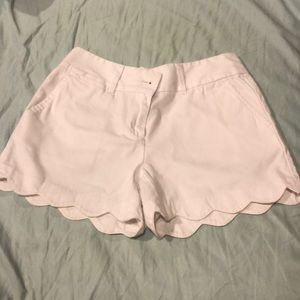 White loft scalloped shorts